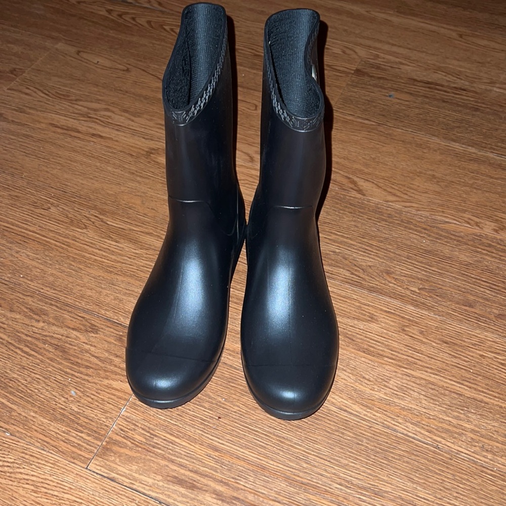 UGG Sienna Rainboots